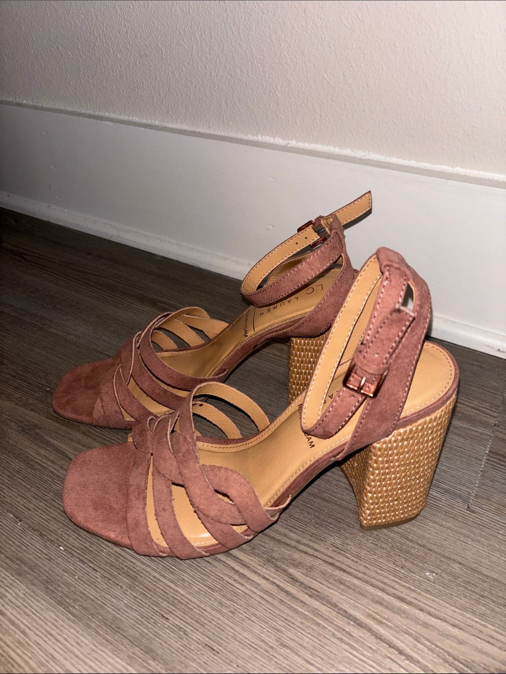 LC Lauren Conrad Womens Memory Foam Blush Suede Ankle Strap Woven Heels Size 8.5